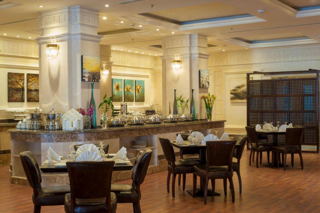 Radisson Blu Hotel, Dhahran Al Khobar Esterno foto