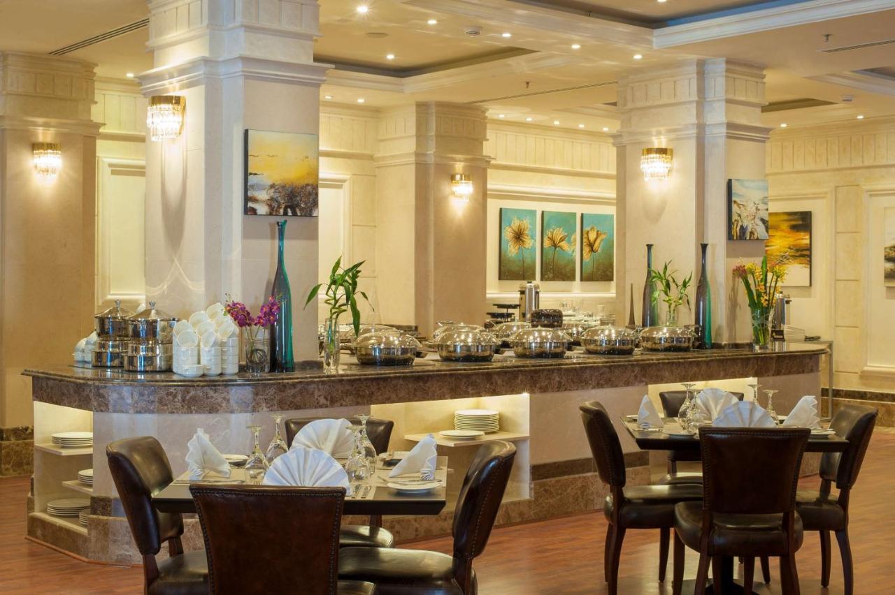 Radisson Blu Hotel, Dhahran Al Khobar Esterno foto