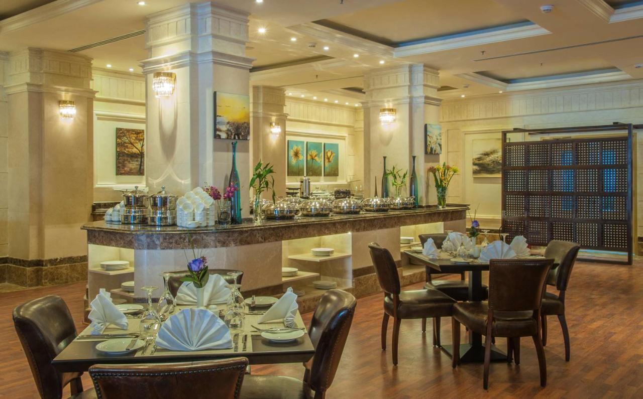 Radisson Blu Hotel, Dhahran Al Khobar Esterno foto