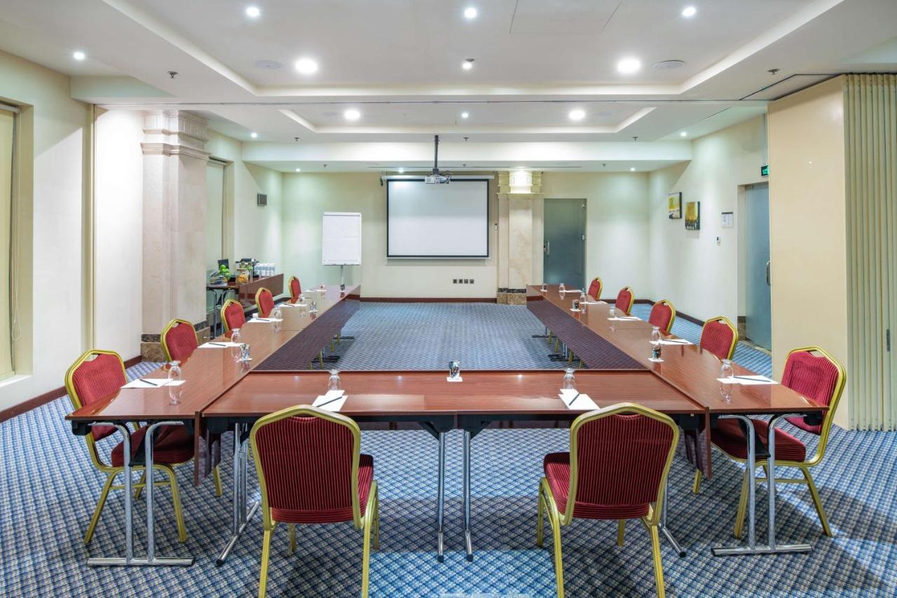 Radisson Blu Hotel, Dhahran Al Khobar Esterno foto