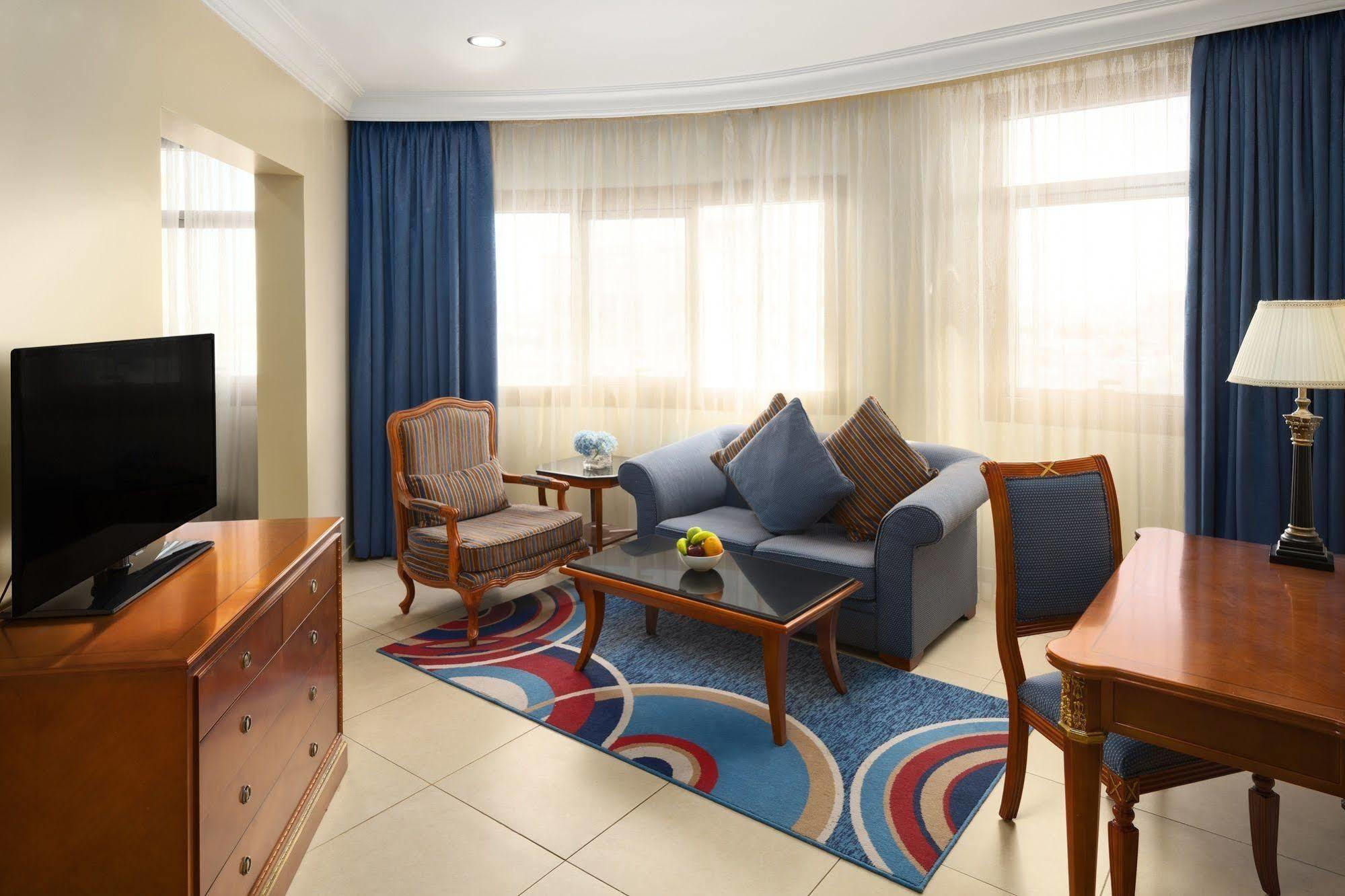 Radisson Blu Hotel, Dhahran Al Khobar Esterno foto